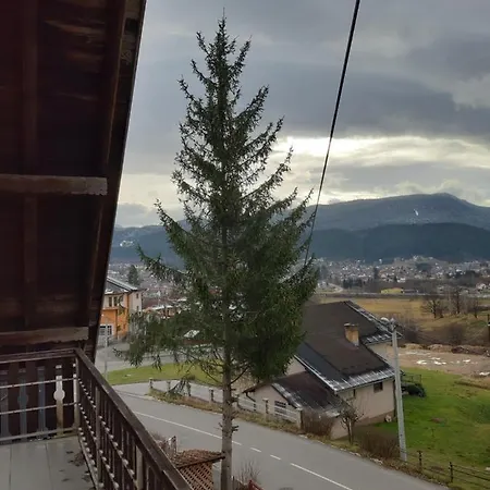 Apartment Apartman Topli Dom Pale